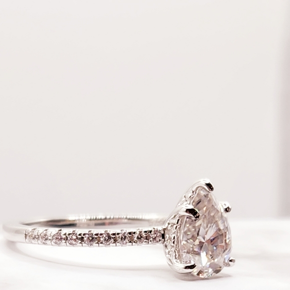 1 carat Pear Shaped Moissanite Band - Picture 8 of 9